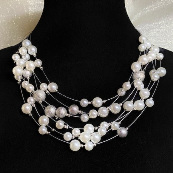 💖Dazzling 7 Strans Fashion Pearls on Silver Wire Necklace. Up to 20 In. /N181 - Picture 3 of 3